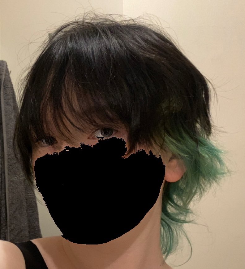 Ieatedthegrass1's tweet image. Why can&apos;t i capture my hairs cuntyness in a photo 💔

Hair (and eye ig) reveal