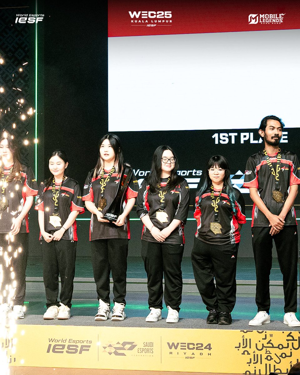 نسترجع ذكريات IESF WEC 2024 – فئة السيدات! 🌟

من اللحظات الحاسمة إلى المواهب الصاعدة، أظهرَت منافسات العام الماضي شغفًا خالصًا وعملًا جماعيًا مذهلًا على المسرح العالمي ✨

مع اقترابنا من نسخة هذا العام، نحن متحمسون لرؤية من سيرتقي بالمستوى، يُفاجئ الجماهير، ويصنع ذكريات جديدة.