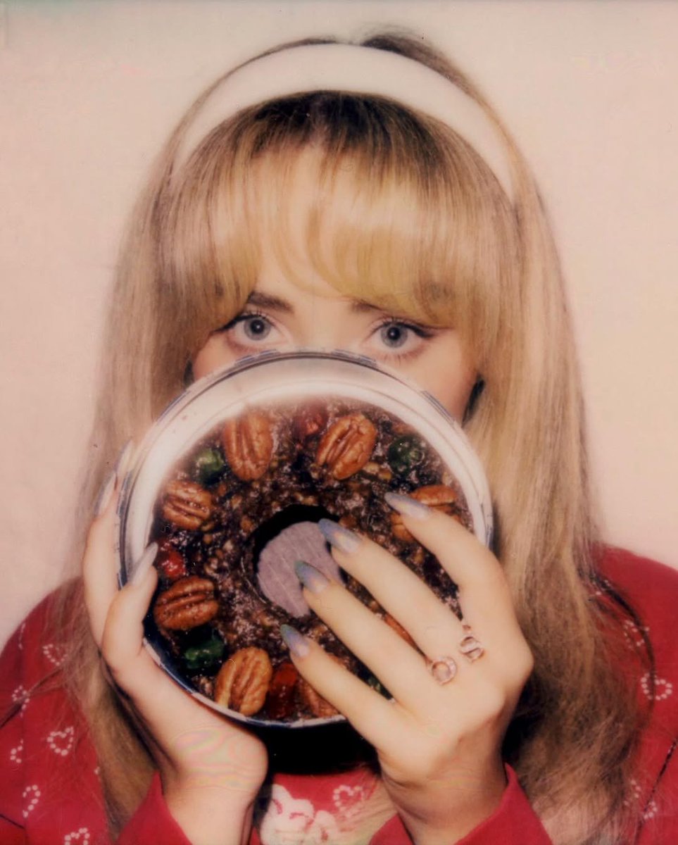 iHeartRadio's tweet image. It&apos;s beginning to look a lot like... Fruitcake season 🥰 @SabrinaAnnLynn 

🎧: ihr.fm/ChristmasX