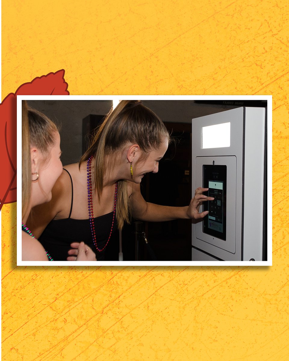 FotoFusionOK's tweet image. Unforgettable moments at your fingertips

Pose, snap, and instantly share memories with friends! Our photo booth turns every event into an experience worth capturing. Ready to create your next favorite shot? 📸✨

#PhotoBoothFun #ShareTheMoment #EventVibes