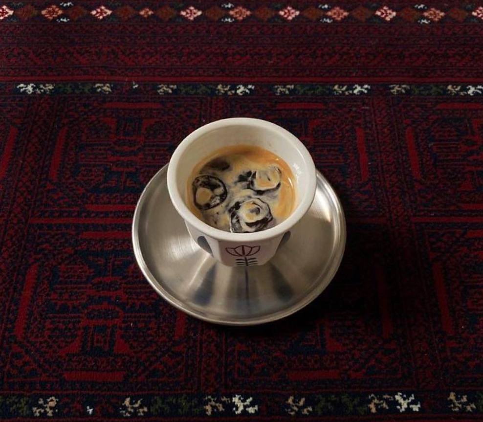 9ici__'s tweet image. قادره على أن أمنحك كُل الدفء وقلبي يرتعش