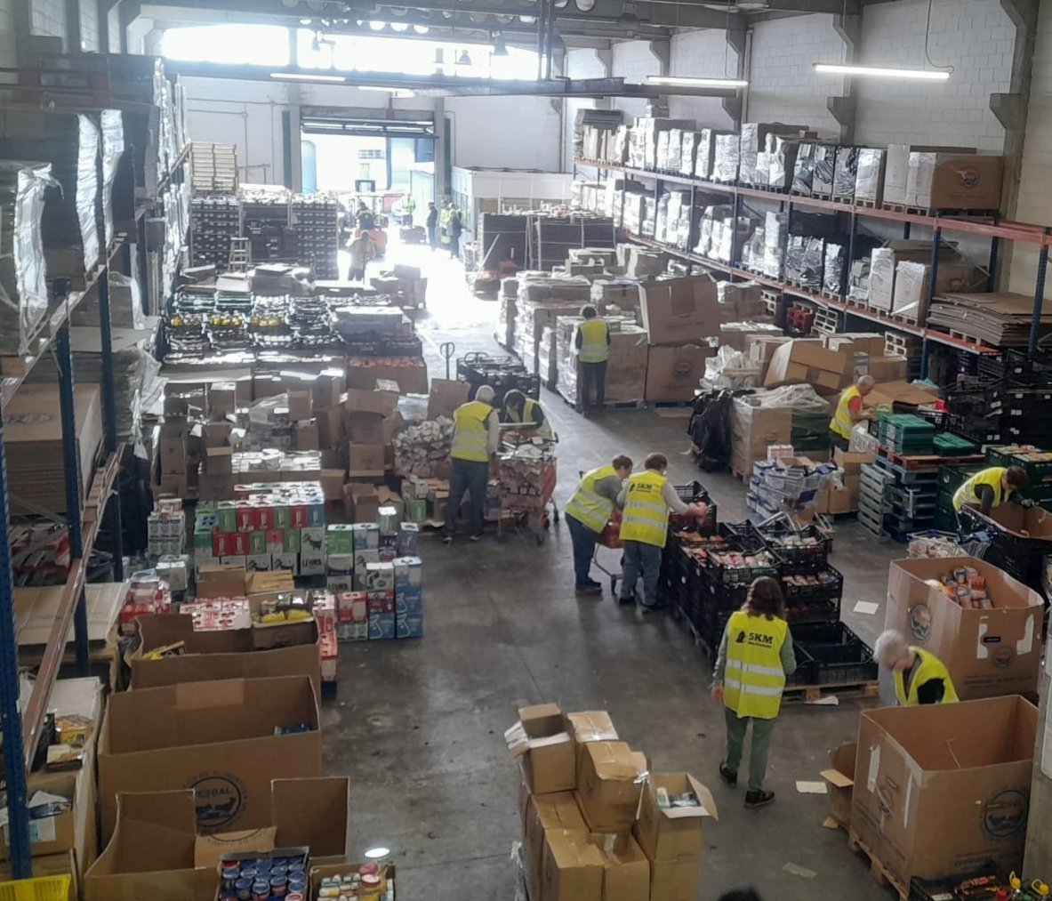 Gracias á colaboración das persoas e ao traballo das persoas voluntarias na Gran recollida de novembro os almacenes de @balrial volven a estar cheos o que permitirá axudar a moitas familias!!

#GranRecollida #UGTCoruña