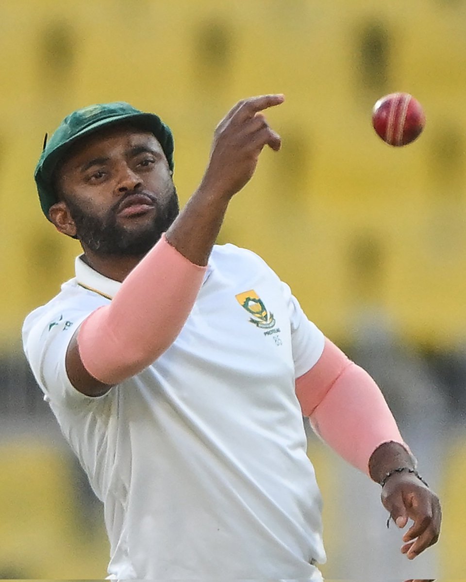 DhirajKumar___'s tweet image. Game defines the legacy, not the height.
Cricket never needed inches, it needed impact. 😄🔥
#IndvsSA @TembaBavuma