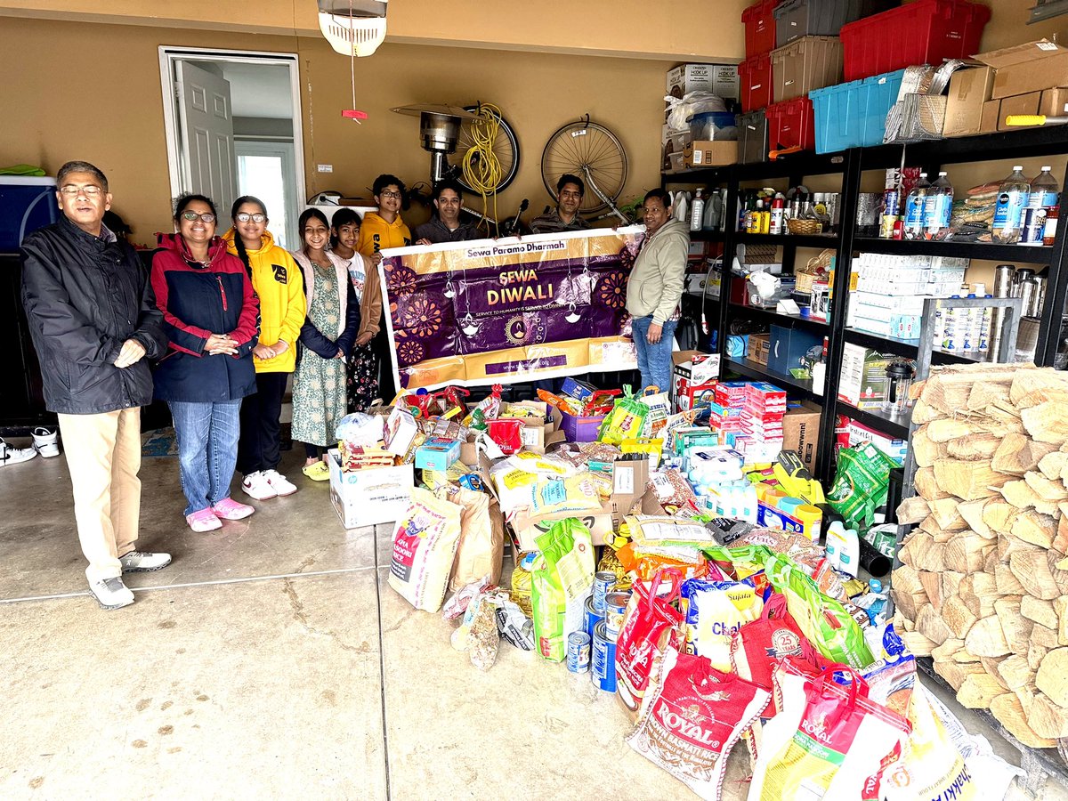 fosparsh's tweet photo. Sewa Diwali volunteers donated 1,000+ lbs of food to Friends of Sparsh — just when families needed it most.
We don’t need more money, we need more hearts.
“सपर्श वहीं है जहाँ दिल से दिल जुड़ते हैं।”
Thank you for touching lives. 🧡 https://t.co/32nT3RgxZT