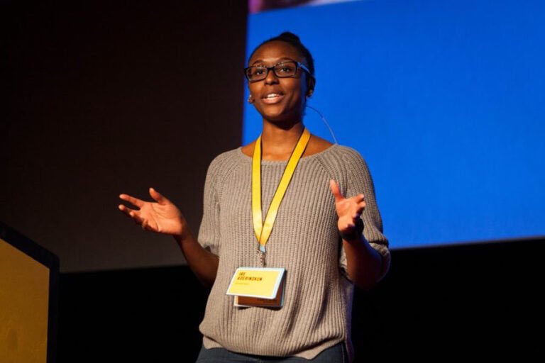 refinedng's tweet image. @ireaderinokun is a Nigerian front-end developer and Nigeria’s first female Google Developer Expert,  a title she earned through years of consistent, brilliant work on the web.

Her journey began with a simple spark: changing colours on her Neopets page. That childhood curiosity…