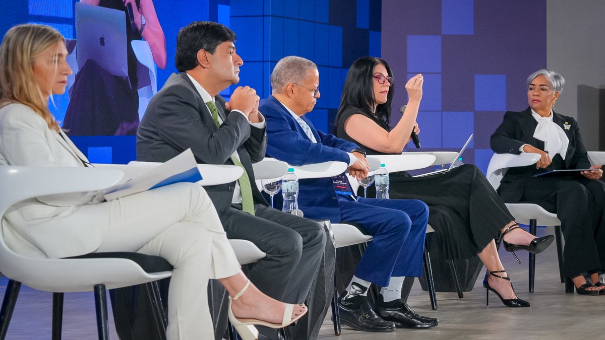 PoderJudicialRD's tweet photo. ⚖️Inicia el Panel: Prensa y Poder Judicial en la era digital: Retos, desafíos y perspectivas. 
Moderado por la magistrada María Garabito 🇩🇴.