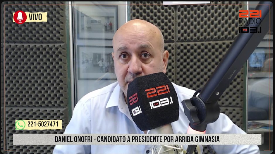 #221Radio | #EleccionesEnGimnasia #GELP👇

🗣️ Daniel Onofri, candidato por Arriba Gimnasia:
➡️"En la última charla, se habló de 700.000 dólares para llegar al 29 de diciembre"
➡️"Vamos a conseguir ese dinero necesario"
➡️"Pellegrino puso plata de su bolsillo y se fue con deuda de