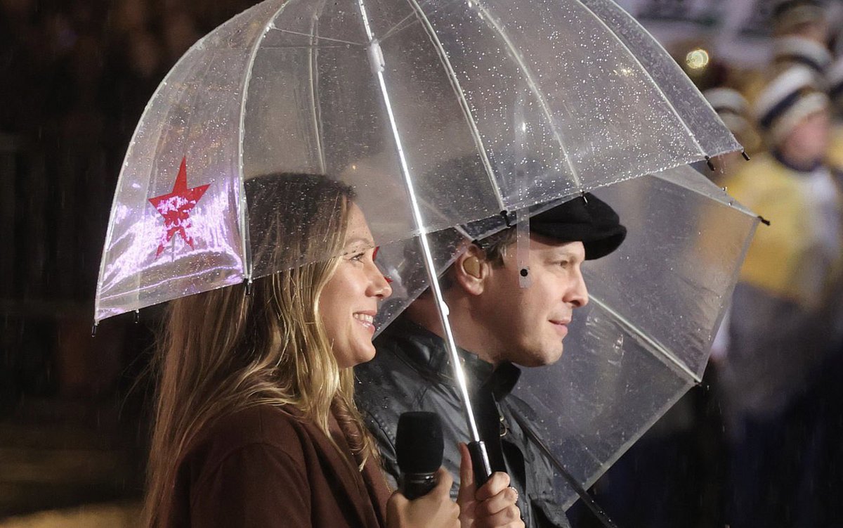 .<a href="/GavinDeGraw/">Gavin DeGraw</a> and Colbie Caillat
Macy's Thanksgiving Day Parade Rehearsal, NYC
November 25, 2025 
📷: Dia Dipasupil