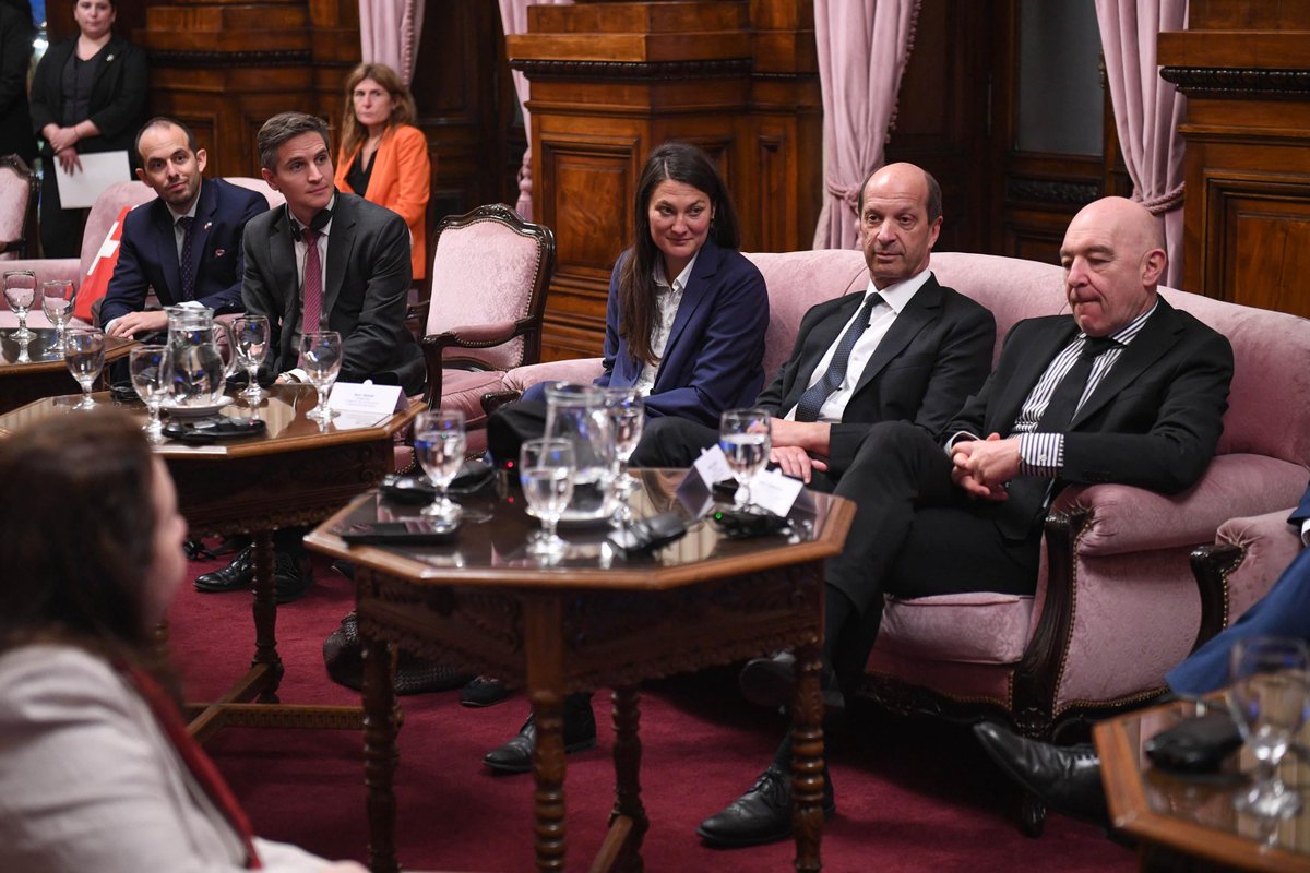 La Comisión de Política Exterior del Consejo de los Estados mantuvo una fructífera reunión con la Comisión de Asuntos Exteriores del Senado argentino con el fin de seguir cultivando las excelentes relaciones bilaterales entre Suiza y Argentina 🇨🇭🇦🇷
