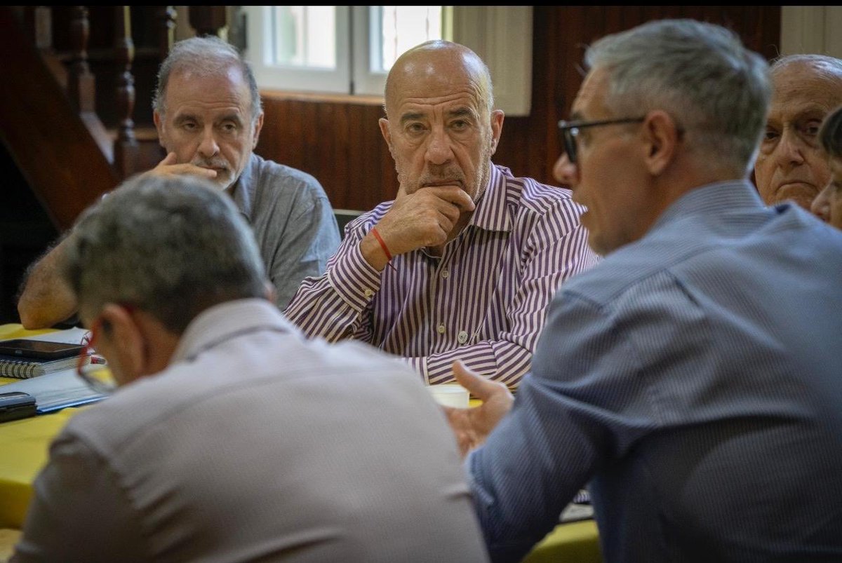 Intensa jornada realizó nuestro colectivo Mundo Sur en el día de ayer en la simbólica Casa de Nazaret.
Evaluamos lo actuado hasta ahora y los pasos a seguir para colaborar en la comprensión de este momento del mundo.