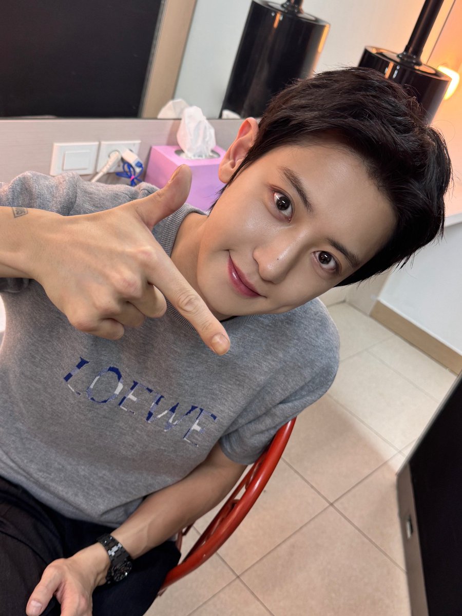 𝑷𝒂𝒙𝒆𝒍 (@chanyeolparr) on Twitter photo 