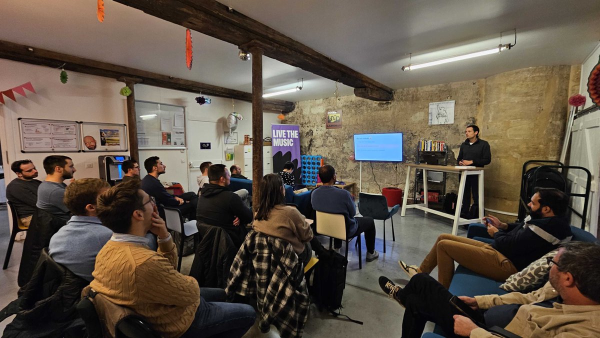 DeezerDevs's tweet image. Thank you for the big turnout last night at our Bordeaux office for the @cncfbdx meetup! 
We hope you enjoyed the presentations and discussions as much as we did 🤩

📸 Until next time, here are a few pictures of the event, courtesy of @LePotiBlagueur 🙌