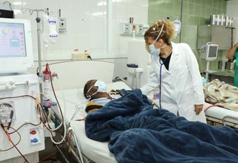 DiarioArtemisa's tweet image. #Reportaje | #Artemisa en sus 15 años debe celebrar también el funcionamiento del servicio de hemodiálisis en este punto del Caribe, que no por cotidiano, deja de ser extraordinario, por su permanencia y resultados. 
🔗 goo.su/4EhbS

#15AñosArtemisa
@MINSAPCuba