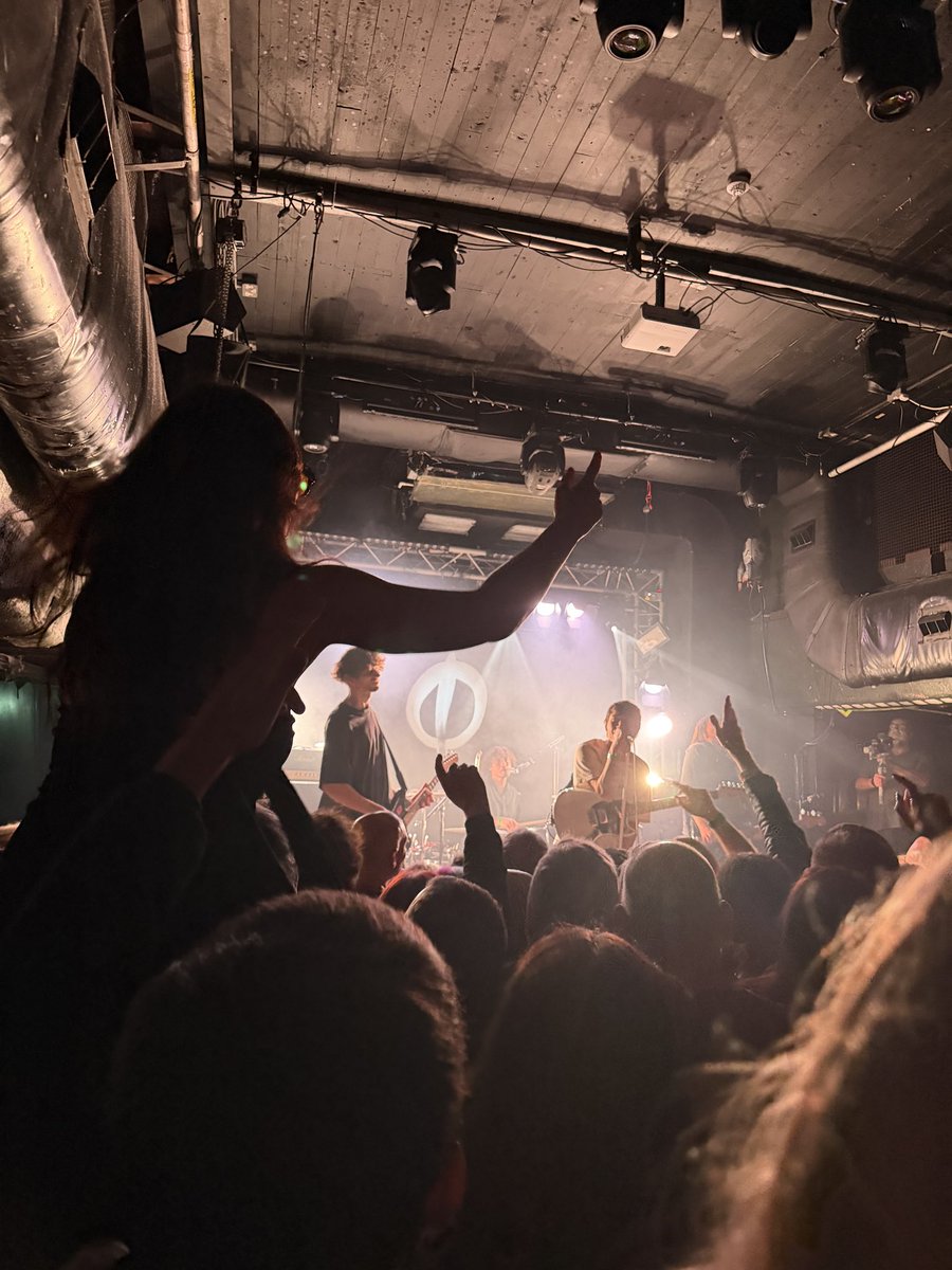 Crazyfool1 tweet media