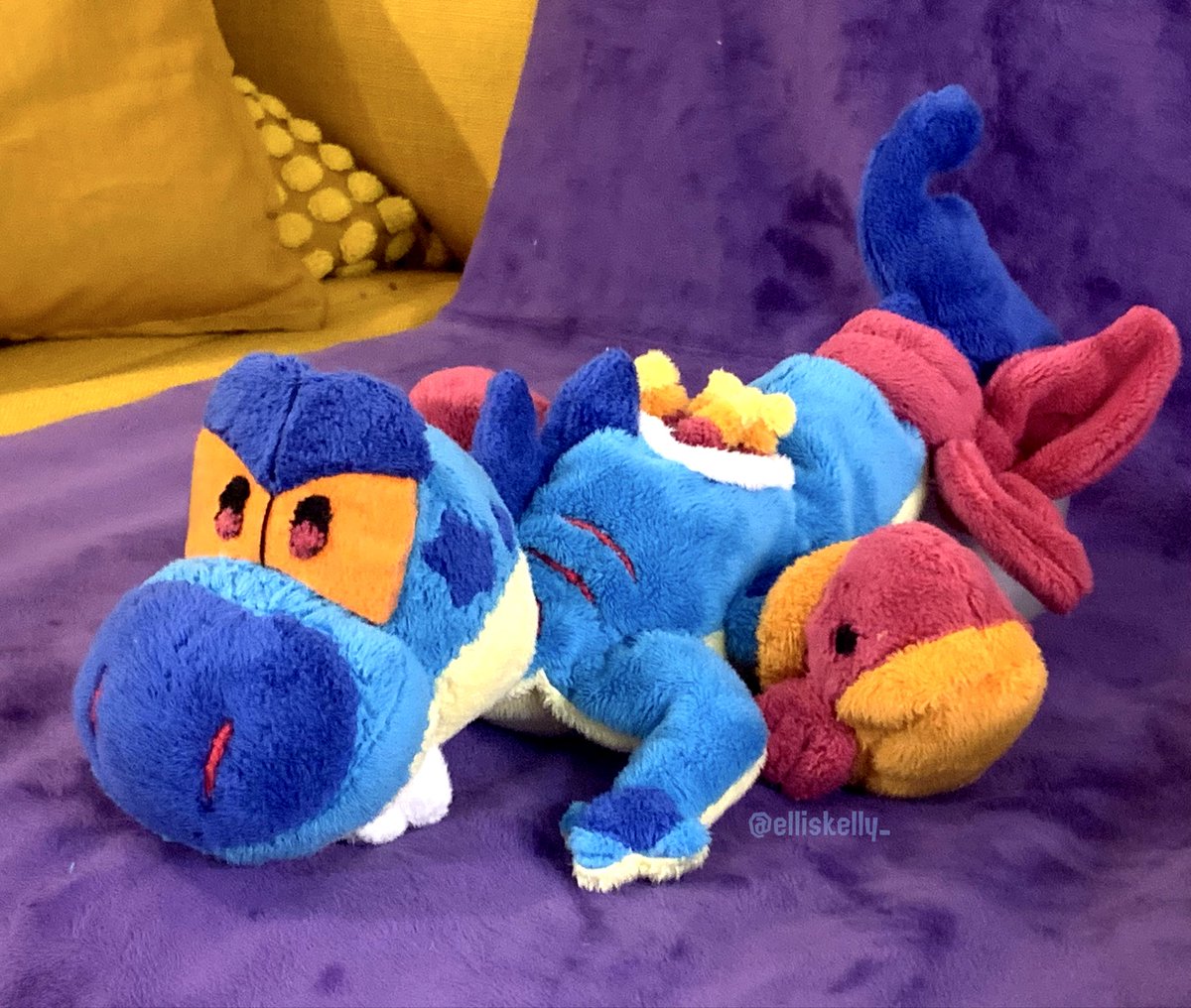 ElliSkelly_'s tweet image. Yoshi oc plush commission I finished for @MuzCrocosaur !🦈

#yoshi #plush