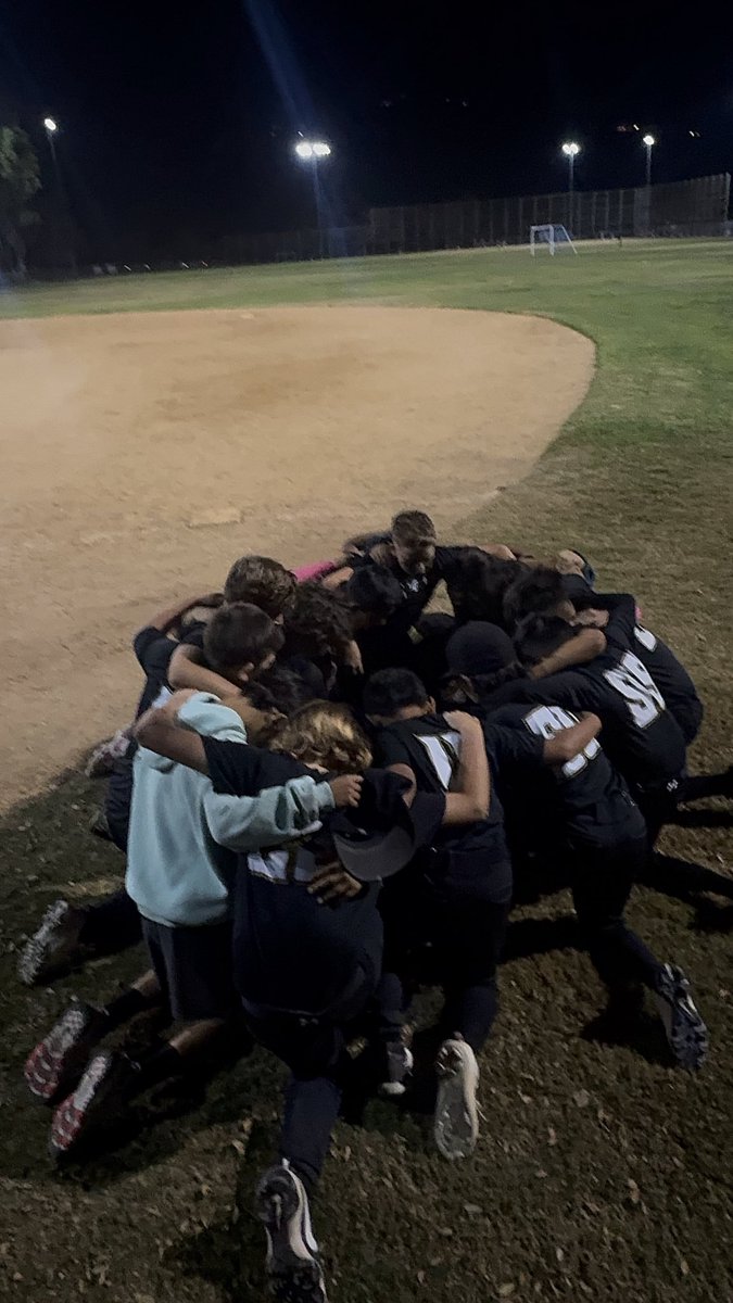 andiwaslikehuhh's tweet image. ⚾️ Our 11u baseball team has the incredible opportunity to play in Arizona for Spring Training! 🌵🌞We’re raising funds to help cover tournament fees and lodging.
Anything helps! 🙏💙Thank you for your support! 💪📣 Venmo - michellecurry1421
#YouthBaseball #11U #SpringTraining