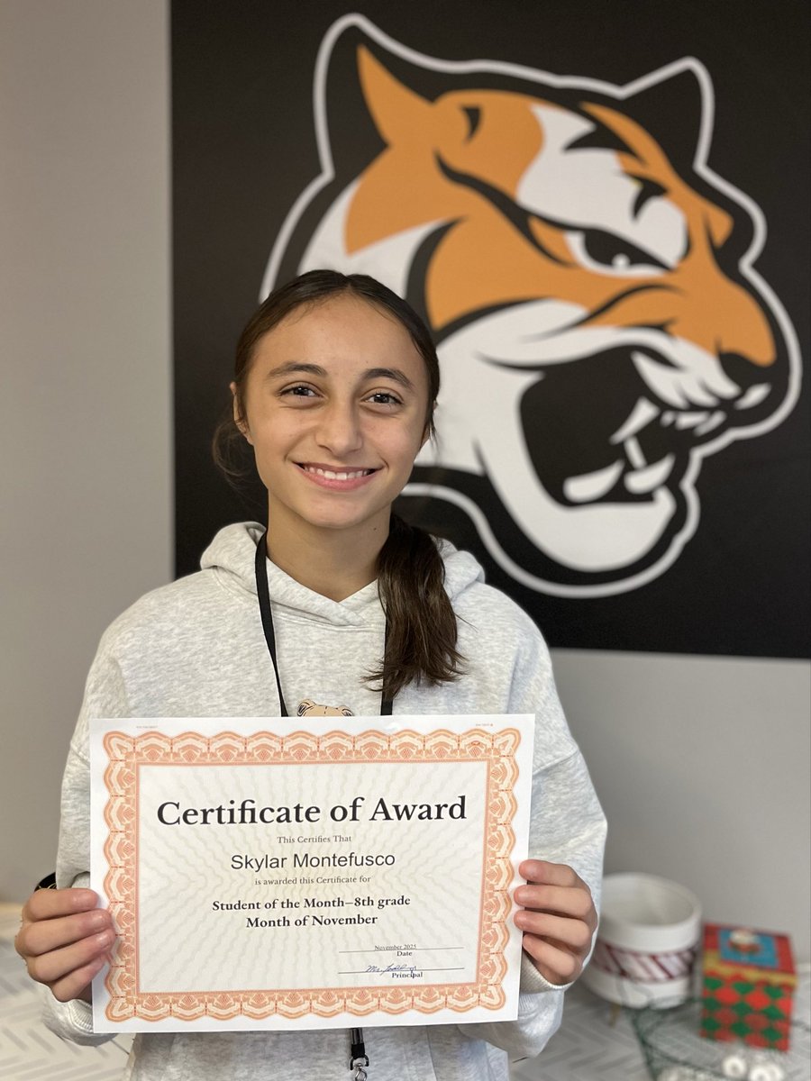 Congratulations to the ROBMS Students of the Month for November, Skylar Montefusco and Uriel Merino-Olivera! We are proud of you.