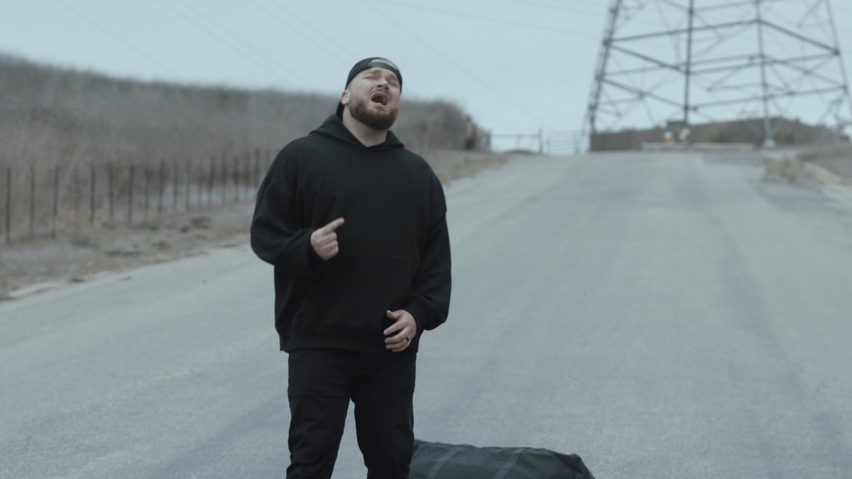 HeyBenSchuller's tweet image. Full credits for Ben Schuller &amp;amp; FabvL - HIM
youtu.be/P3UxzEJ3_Ik

Audio:
Written by Ben Schuller and Fabvl 
Produced by Daniel Oknes 
Piano and Choir Produced by Ben Schuller
Mixed/Mastered by FabvL

Video:
Directed and Edited by Ben Schuller
Producer: Chris Sowatsky
Director…