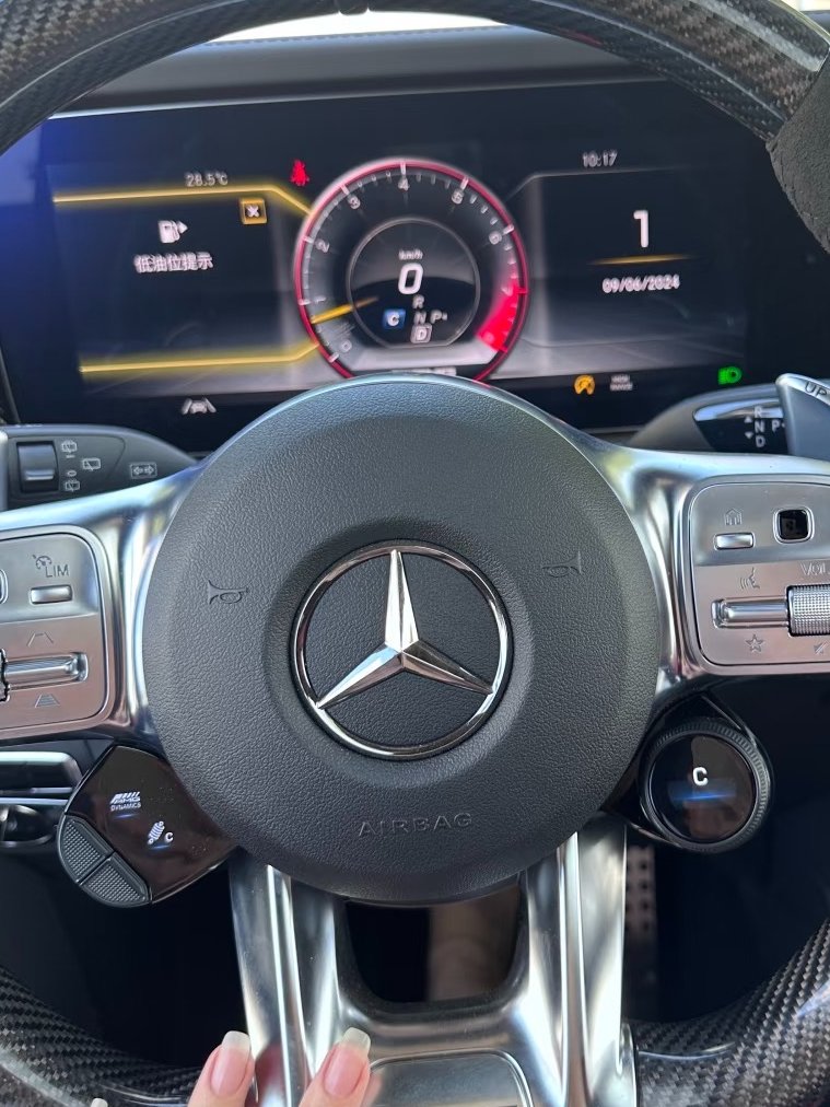 Anyaroy369's tweet image. Turning the ignition on and switching my mindset from dreams to goals. 🚘✨ Ready to make things happen.
 #MorningDrive #OnTheRoadToSuccess #WorkModeActivated #ChasingGoals