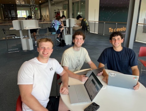 uvadatascience's tweet image. Ever wondered what it’s like to study data science as an undergrad at UVA?

For Matthew Benson, each week blends coding, collaboration, and community.

Read more about his experience here: bit.ly/4oHHoUE