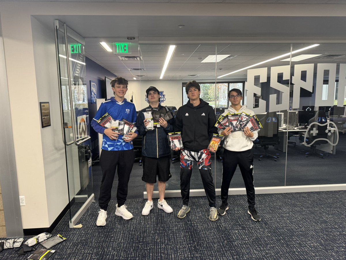 Detroit Catholic Central Esports tweet media