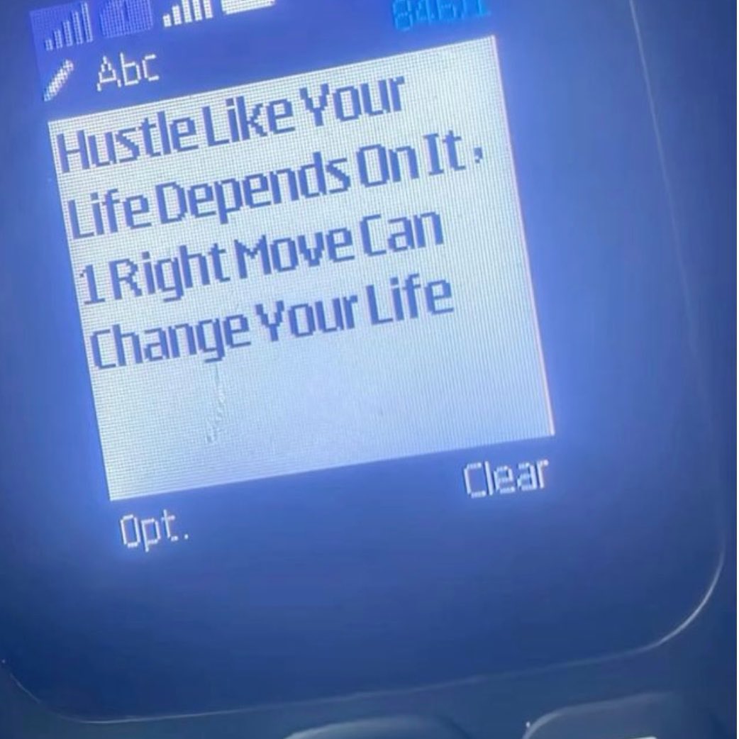 yoloyachtsman's tweet image. gm gm 💚 
no more half effort.
it’s time for full commitment.