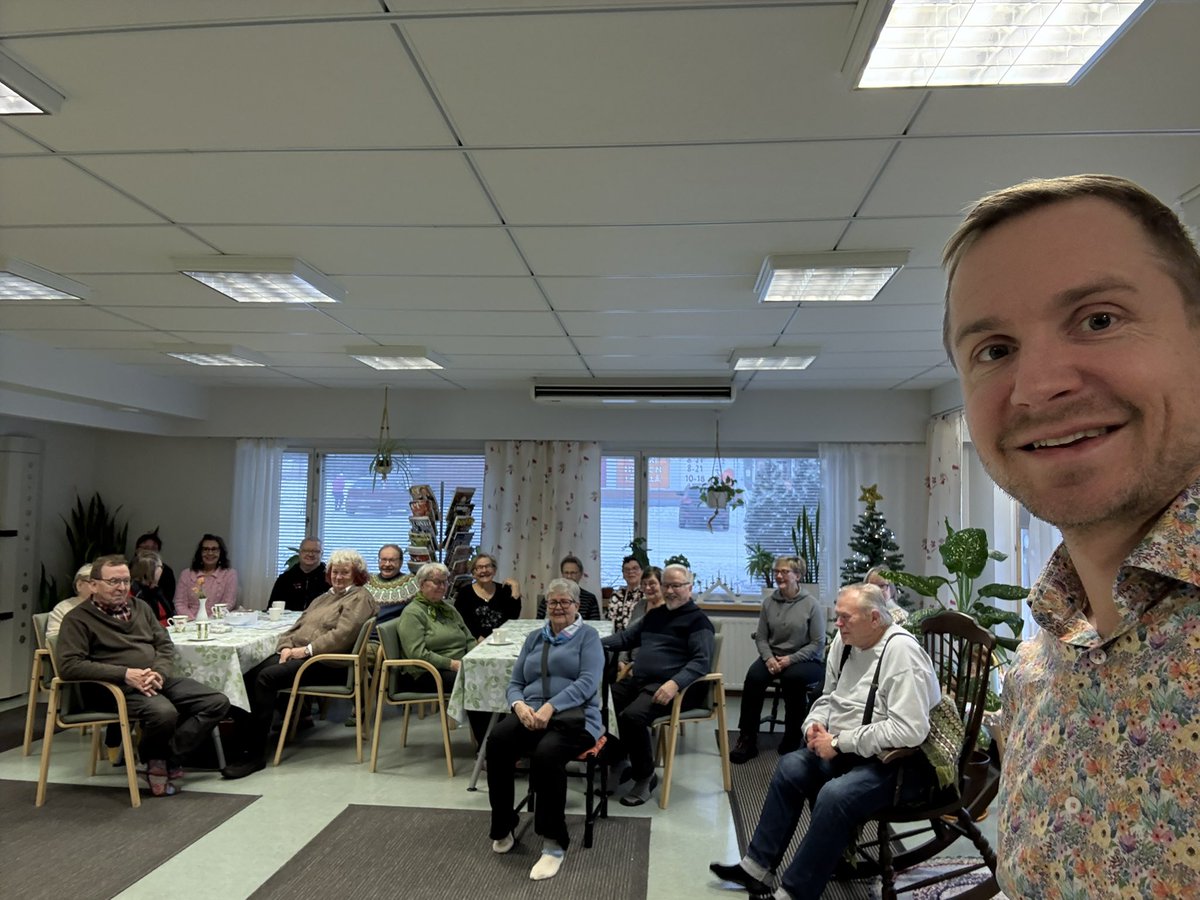 Kävin tänään vierailulla Emppis ry:ssä Hallissa. Yhdistyksellä on 180 jäsentä, ja se tarjoaa tärkeää matalan kynnyksen toimintaa erityisesti ikääntyville: liikuntaa, ryhmiä ja yhteisöllisen paikan kohdata.

Kiitos Emppis ry:n väelle vieraanvaraisuudesta ja arvokkaasta työstä! 🌿