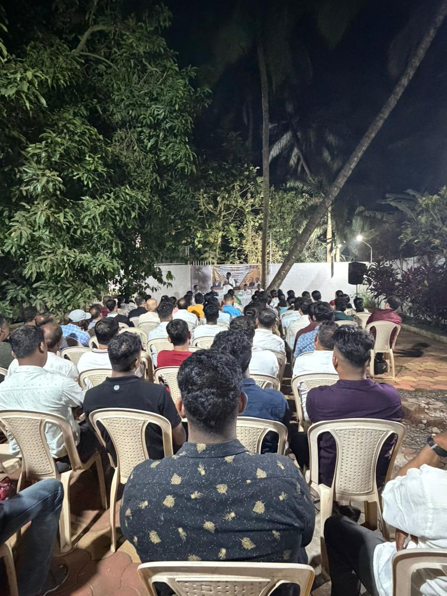 annamalai_k's tweet image. Delighted to meet our energetic Booth level karyakarthas, Booth Presidents and BLAs of Panaji, Taleigao and Tivim assembly constituencies as part of the review of the ongoing SIR exercise of @BJP4Goa. 

@ShetSadanand @NilkantHalarnk1 @DamuNaik @sidkuks @RKamatOfficial…