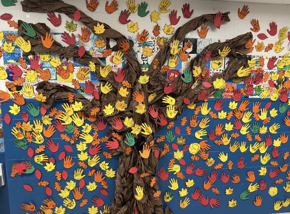 Network10CPS's tweet image. As Grimes students and staff reflected on the Thanksgiving season, they shared the many reasons they feel grateful. Their messages have brought the Grimes Gratitude Trees to life! @ChiPubSchools