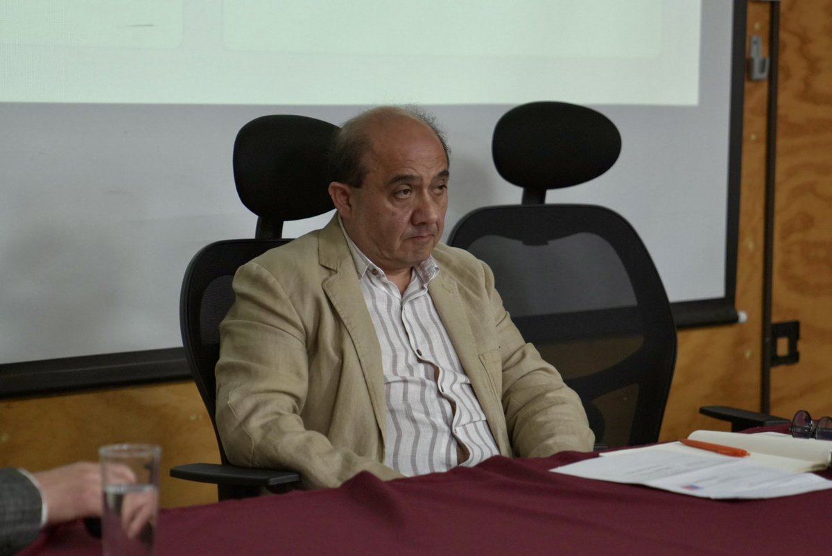 CerUach's tweet photo. Esta mañana se realizó el seminario “Gobernanza y Descentralización en Chile y América Latina: Perspectivas para una Agenda de Futuro”

Agradecemos la asistencia de las autoridades regionales, académicos y estudiantes que nos acompañaron 👏

@EgonElier @UAustraldeChile https://t.co/OmRBpgEr8g