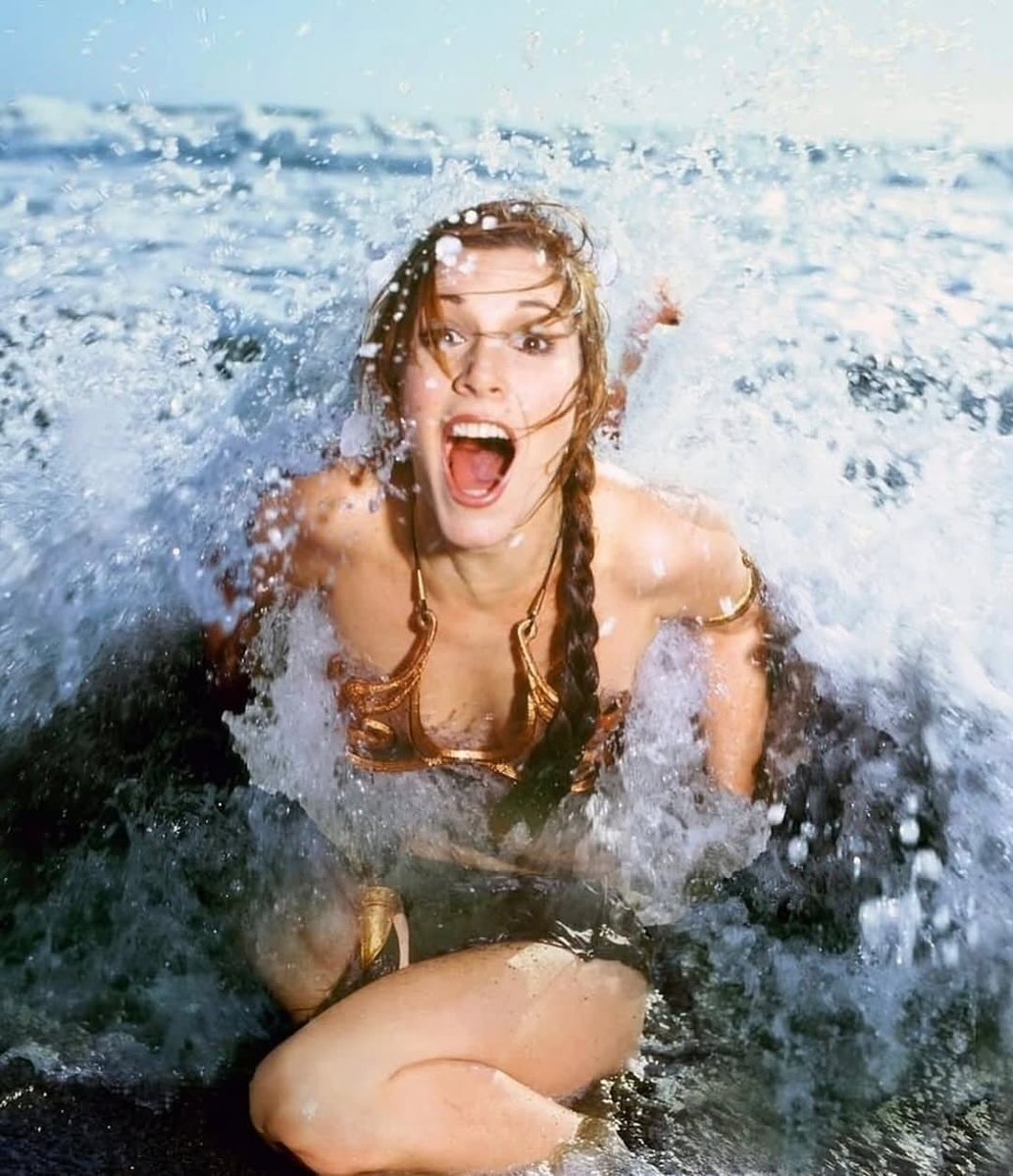 finalformlab's tweet image. Carrie Fisher as Princess Leia, photographed by Aaron Rapoport at Stinson Beach, California, for Rolling Stone Magazine (1983)