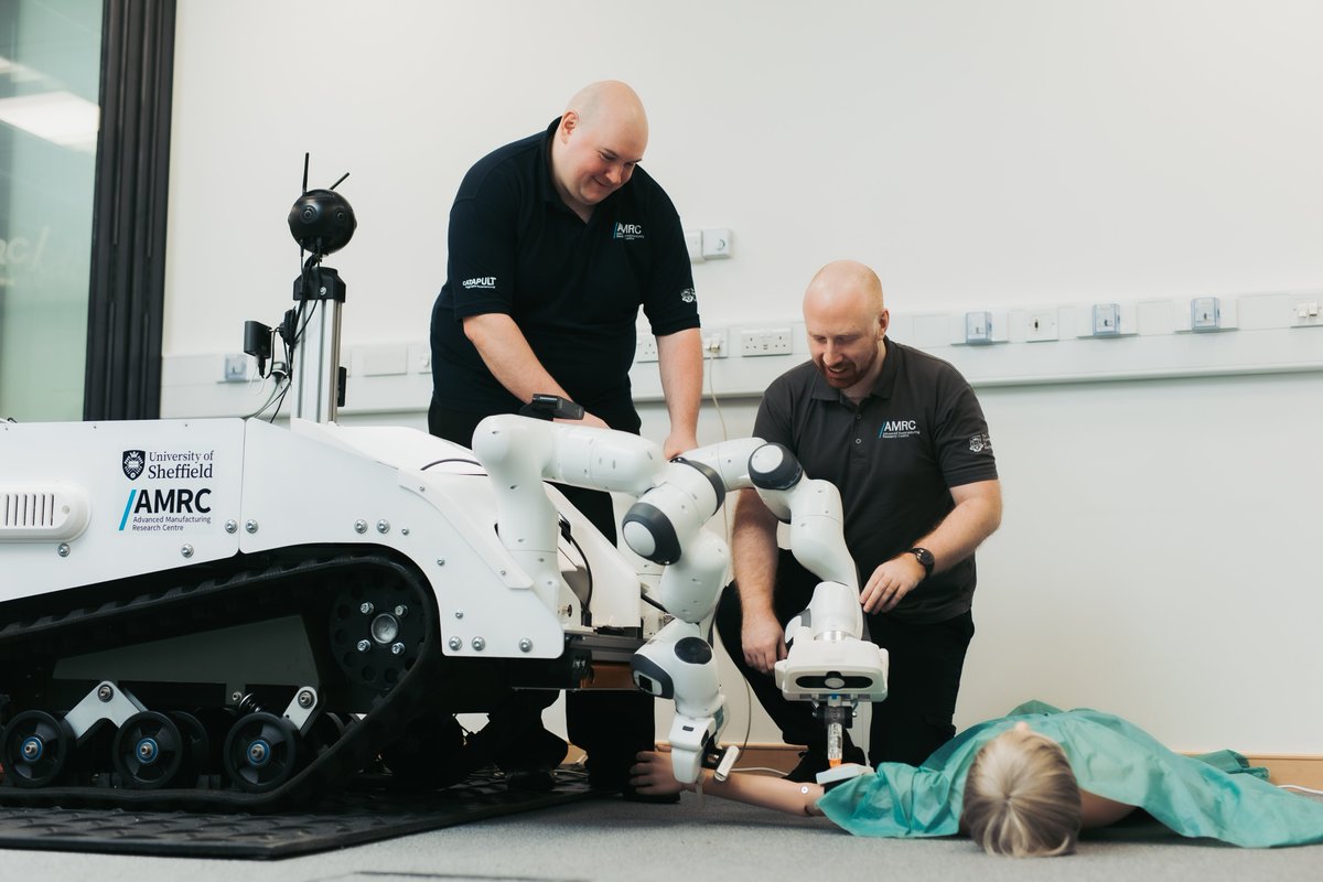 TheAMRC's tweet image. We&apos;re building a next-gen robot that can function with human-like dexterity in danger zones.  

🤖Project REACH, backed by @dstlmod, the £1.6M programme will use elevated telexistence. 

We&apos;re turning lab innovation into life-saving, deployable tech. 

👉 bit.ly/4ims9y1