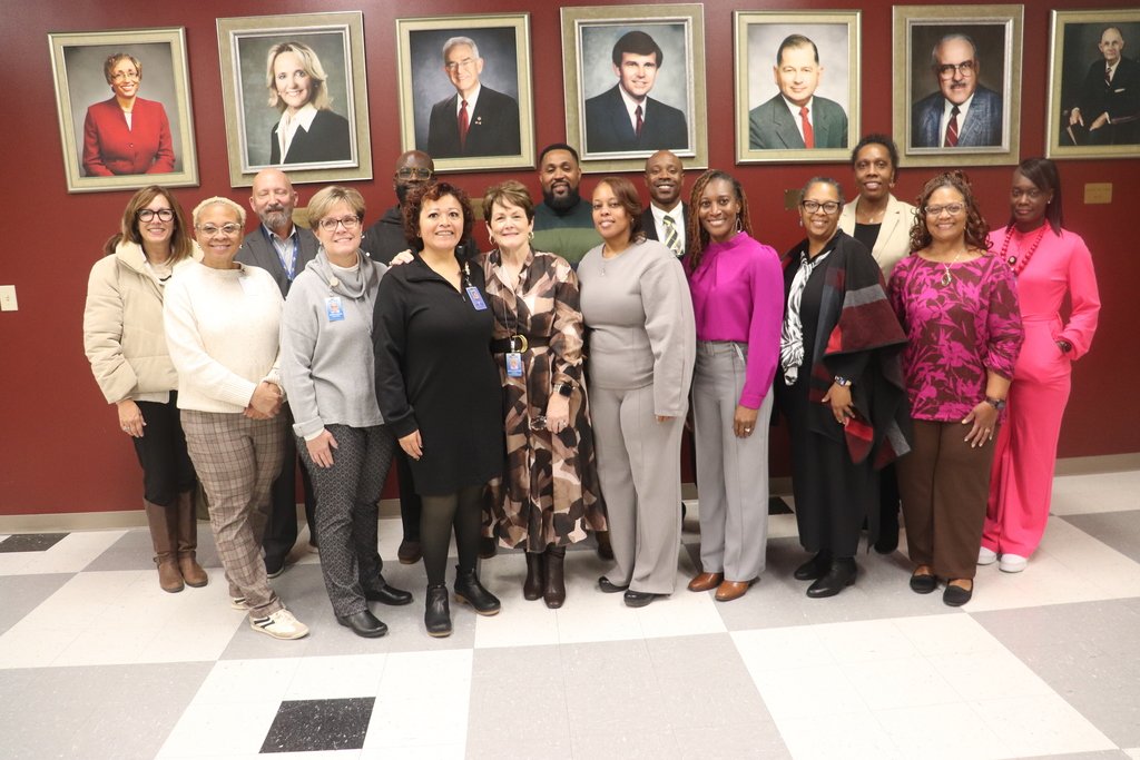 wsfcs's tweet image. The Board of Education recognized 23 principals whose schools were in the Top 50% in the state for growth over the last six months. Congratulations!

#wsfcs