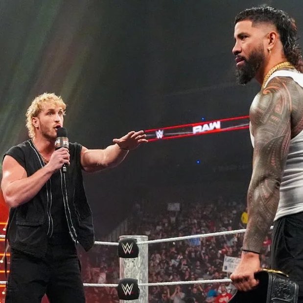 WrestleFeatres's tweet image. The “botch” that happened between Jey Uso and Logan Paul this week on Monday night Raw was actually planned. 

They wanted to troll the crowd and show that the two best wrestlers in fact do slip up in the ring every now and again. 

They said a botch involving either of them will…