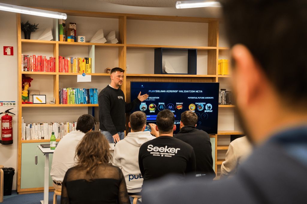 subvisual's tweet image. ⚡ Subvisual has been organizing developer events for years—Alchemy Conf, Global Elixir Meetups, Braga Blockchain sessions, gatherings with José Valim, among others.

Developers, founders, and language creators show up to share what they&apos;re building and discuss what&apos;s working in…