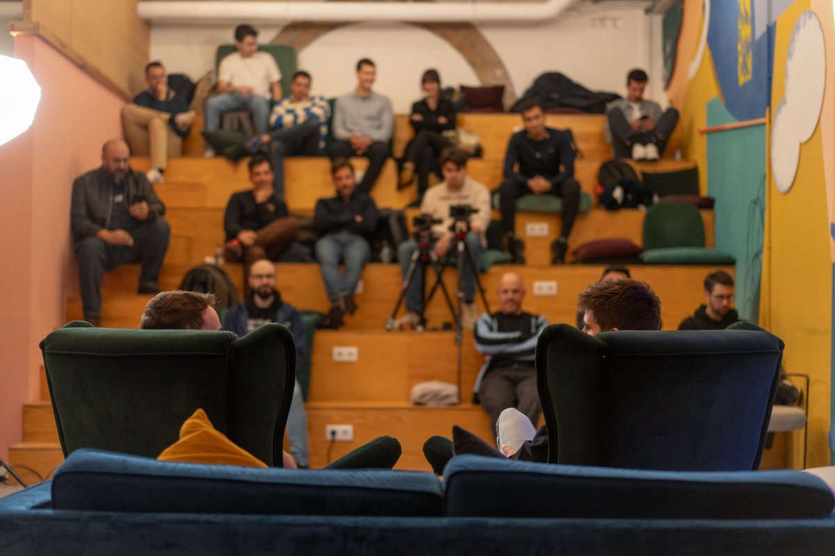 subvisual's tweet image. ⚡ Subvisual has been organizing developer events for years—Alchemy Conf, Global Elixir Meetups, Braga Blockchain sessions, gatherings with José Valim, among others.

Developers, founders, and language creators show up to share what they&apos;re building and discuss what&apos;s working in…