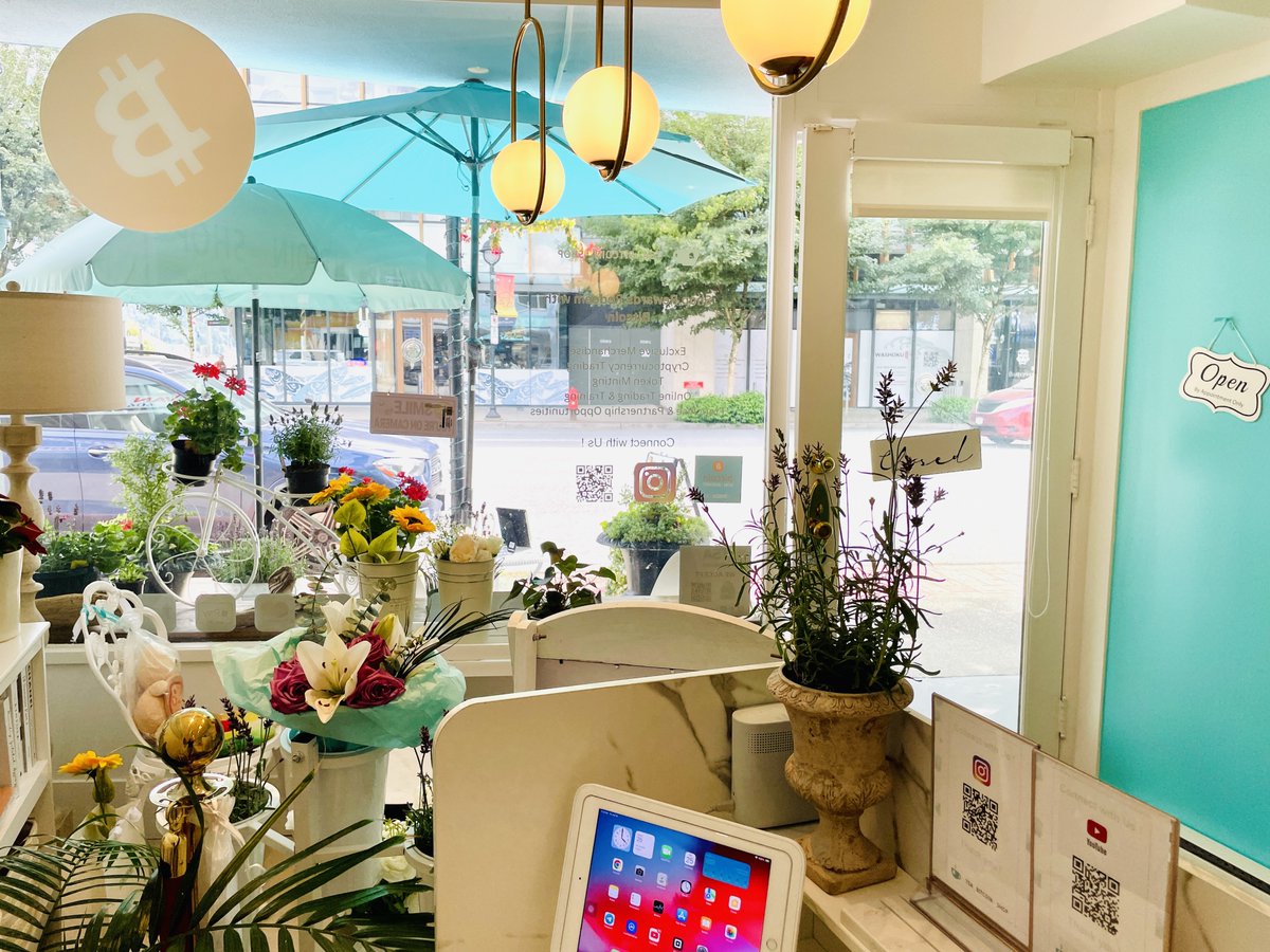 ArtTeaswap's tweet image. Buy &amp;amp; Sell Bitcoin, discover unique gifts, or just drop by for a chat.
 🐶  crypto talk, and good vibes at 1347 Marine Drive!, #WestVan
 👛 Wallet training | 🎁 Bitcoin gifts | ☕ Community welcome
 #BitcoinVancouver #CryptoLearning