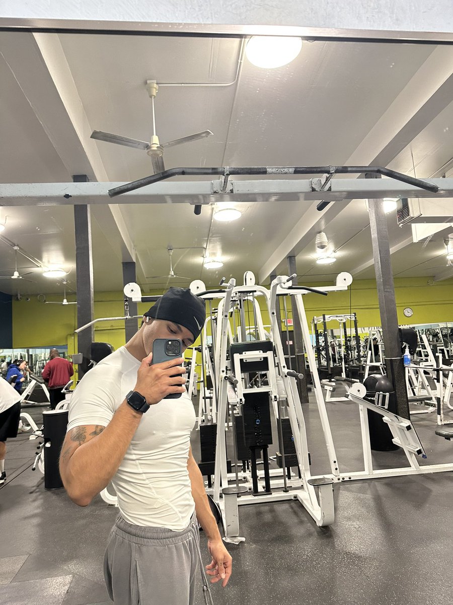 Adventure_papi's tweet image. Trying to be a waist warrior