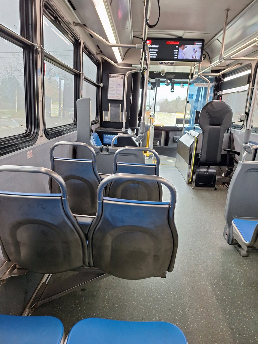 Traveling purposes for having private transportation limousine service after errands <a href="/smart_movesus/">smartmovesus</a> #PublicTransportation