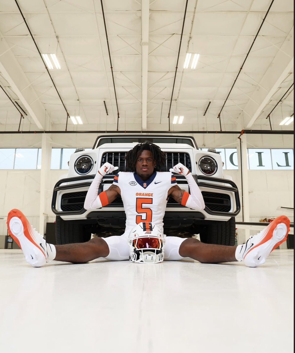 Extremely blessed to receive an d1 offer from the University of Syracuse🍊! Via <a href="/Coach_2CAP/">Tommy Caporale</a> | <a href="/Andy_Villamarzo/">Andy Villamarzo</a> <a href="/TimmyWilcox32/">Tim Wilcox</a> <a href="/NEP_Proscia/">Christian “White Noise” Proscia</a> <a href="/NP_Florida/">Chad Jamison</a> <a href="/JerryRecruiting/">Rising Stars</a> <a href="/Lakes_FB/">Palm Beach Lakes Football</a> <a href="/RawHunter561/">Coach A.Hunter</a> <a href="/TMO__Coach/">Coach TMO</a> <a href="/ChuckCizMe/">C. Cornelius</a> <a href="/CoachScottES/">Eric Scott</a> <a href="/Andrew_Ivins/">Andrew Ivins</a> <a href="/JohnGarcia_Jr/">John Garcia, Jr.</a> <a href="/adamgorney/">Adam Gorney</a>