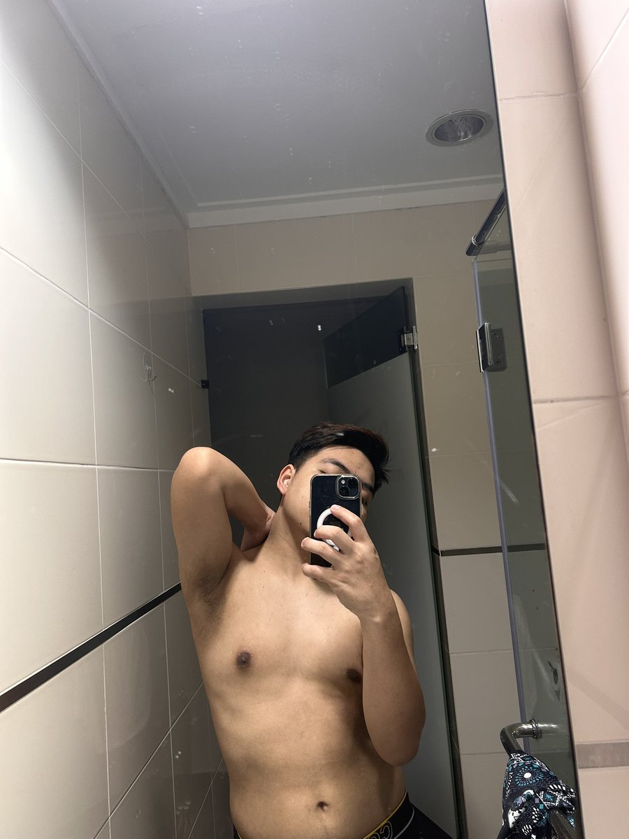 TahPapeeeee tweet media