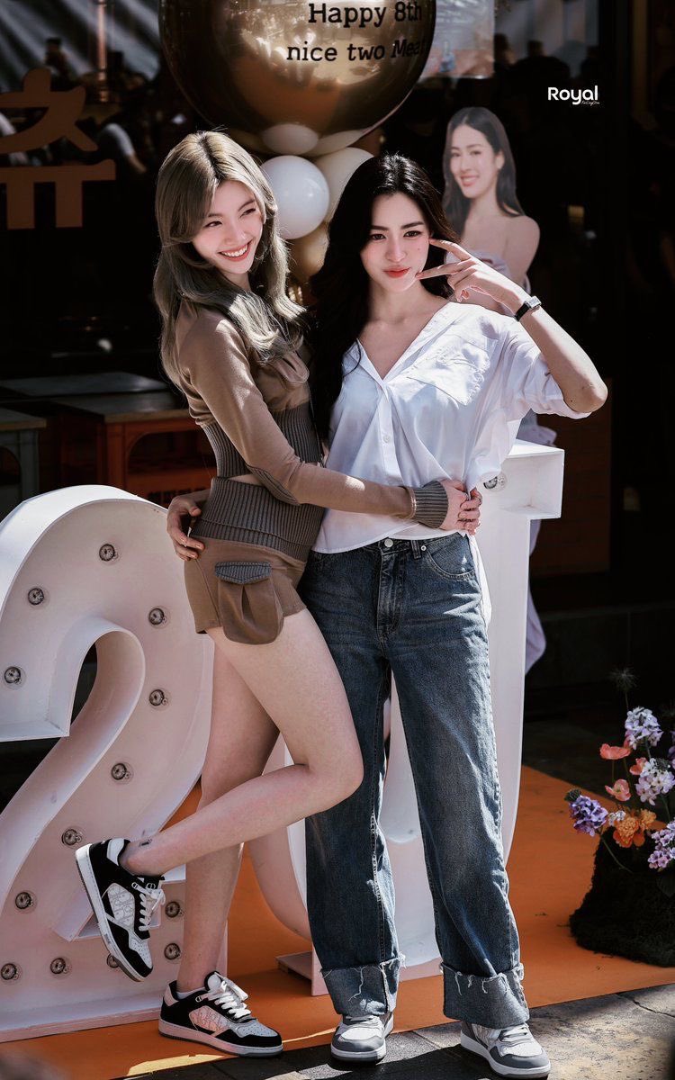 mello (@melloncee) on Twitter photo 