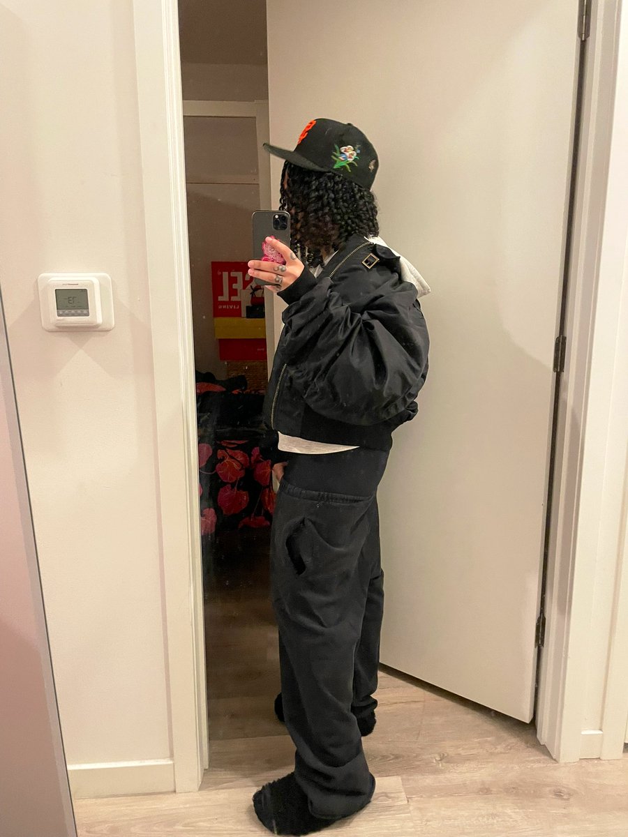 destineetaylor_'s tweet image. 🎸