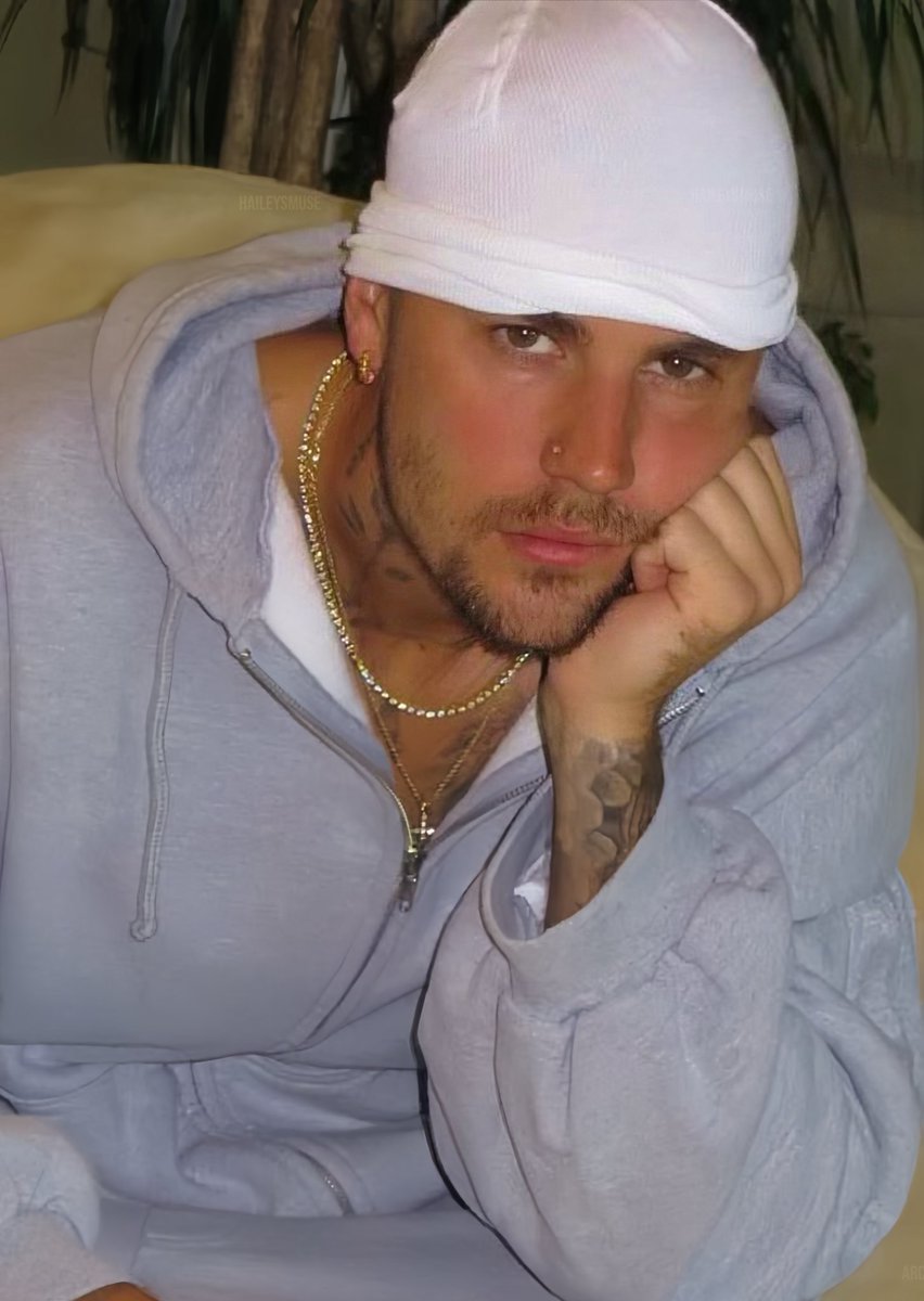 haileysmuse's tweet image. 