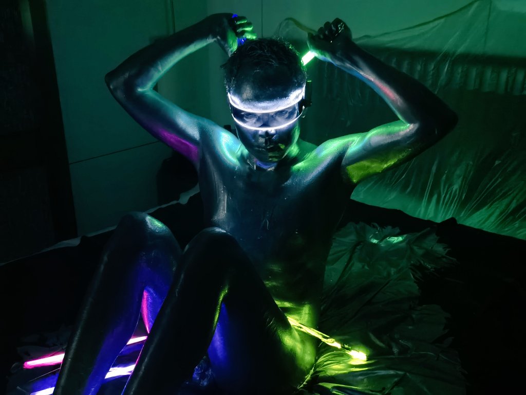Rubberdarkmen tweet media