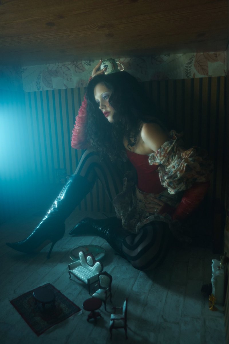 emackelder's tweet image. Doll House