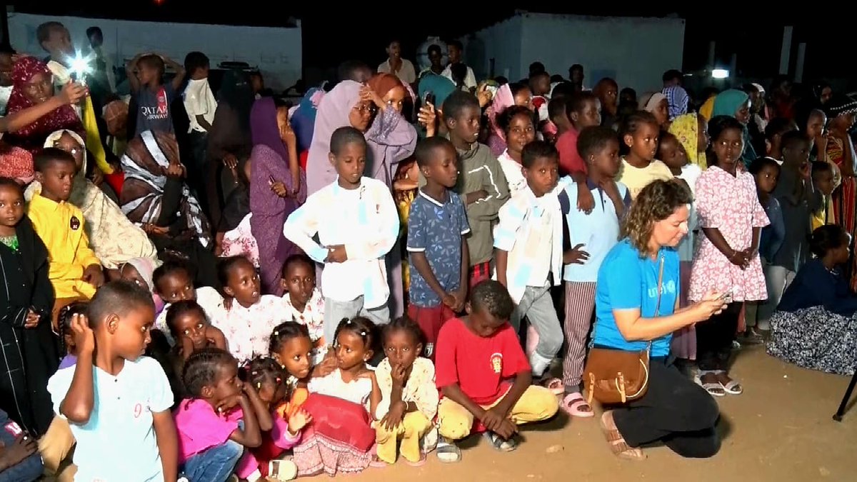 c_obock's tweet photo. De retour de la localité de #Lahassa, la délégation a participé à la célébration de la #Journée mondiale de l’enfant.

Élèves des écoles primaires,collégiens, lycéens tous ont prêté leur voix et leur talent à une série des poèmes, sketchs et messages forts contre les #MGF https://t.co/uc7T8H76CZ
