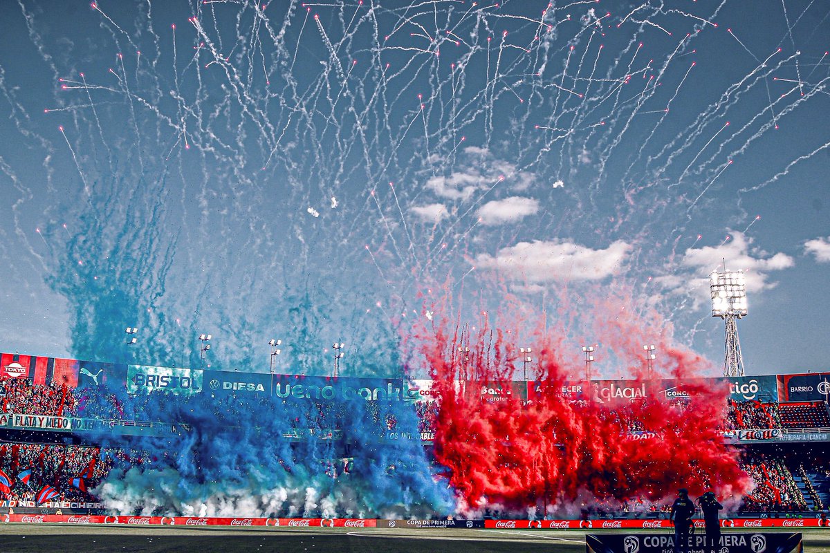 NO ALCANZAN LAS  TRIBUNAS
NO ALCANZAN LAS ENTRADAS 🔵🔴