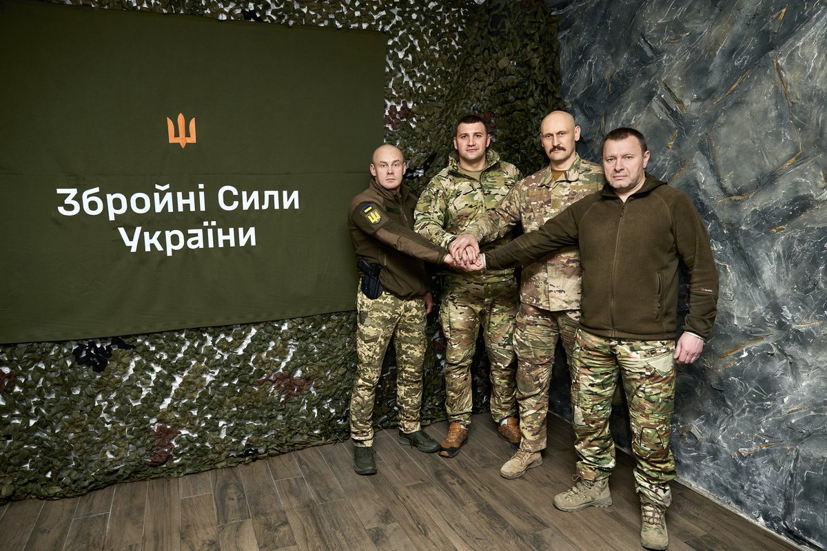 davinci_army's tweet image. В єдності — наша сила.
У гідності — наша правда.

Без срачів, без розбрату, з відкритими серцями — ми сильніші, ніж будь-коли.
Слава Україні 🇺🇦

225 Окремий штурмовий полк 
425 Окремий штурмовий полк «Скала» 
475 Окремий штурмовий батальйон «CODE 9.2»