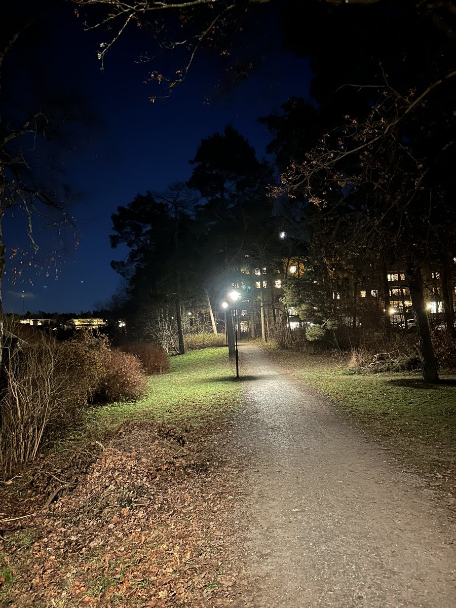 Svucka's tweet image. Pre match run done ✅ #COYS #CantSmileWithoutYou #PreMatchRun